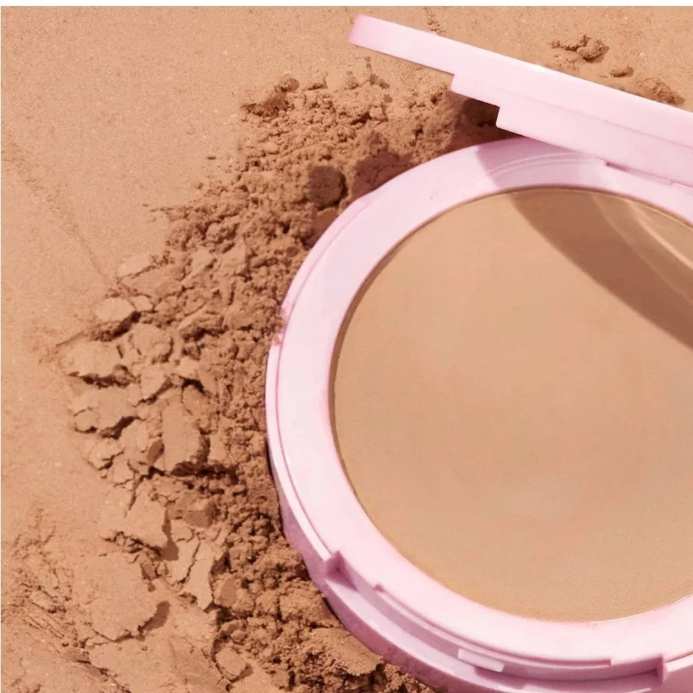 MALLY BEAUTY Soft As Silk Powder Foundation In Medium